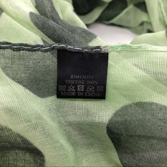 Gauzy green polka scarf - Picture 6 of 8